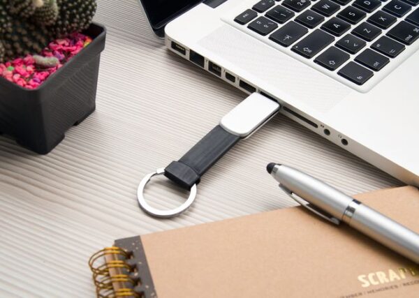 USB018 Travel - Imagen 2